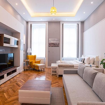 Joy Apartments On Kiraly Street Budapest Exterior foto